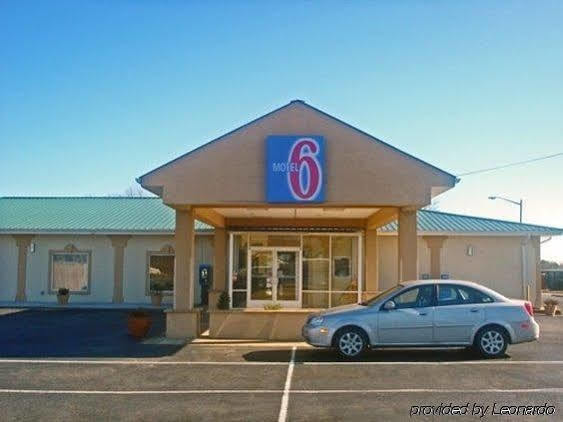 Stay 4 Less Fredericksburg Exterior photo